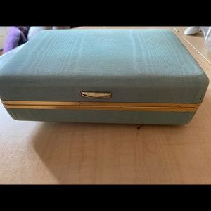Vintage jewelry box